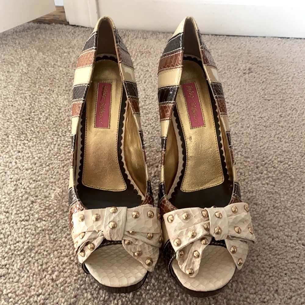 Betsy Johnson open toe heels